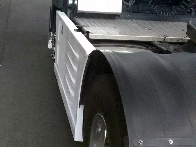 トラックカスタムパーツ専門店 H-LINE（エイチ-ライン）株式会社 