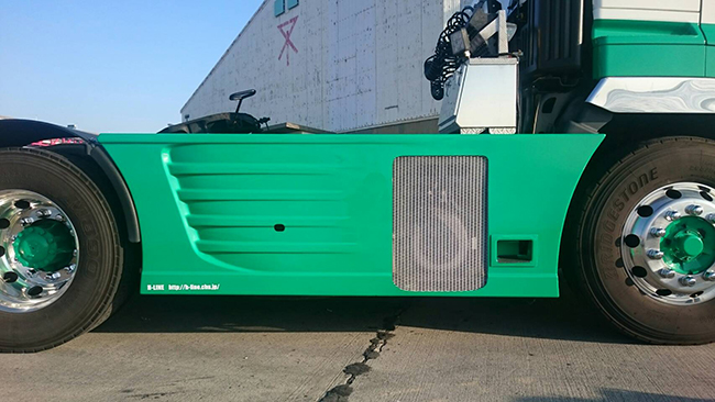 HINO PROFIA�@�T�C�h�o���p�[�p�l��