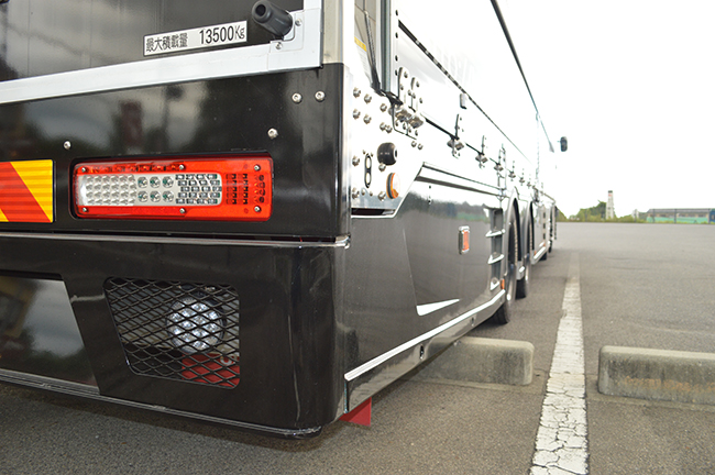 �������S�R�[�|���[�V�����l